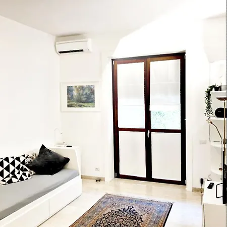 Executive 80 M2, 2floor, Quiet In Navigli-duomo Guest house Milan