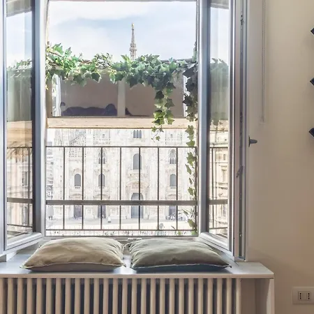 Easyhomes Duomo View Milaan