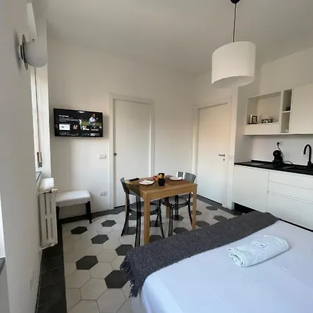 La Marina Di - Pier Lombardo