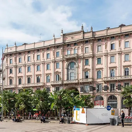 Апартаменты Easyhomes Duomo View *