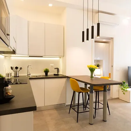 Biancospini 13 - Flower District Milánó