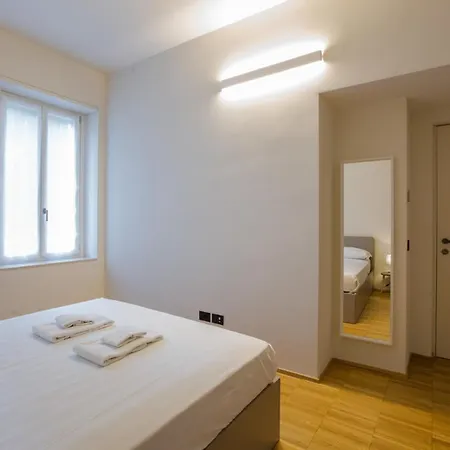 Easylife - Spazioso E Tranquillo Trilocale In Porta Romana Daire Milano