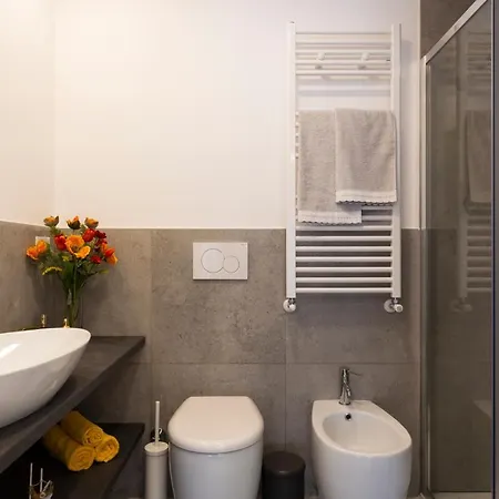 Biancospini 13 - Flower District Apartman