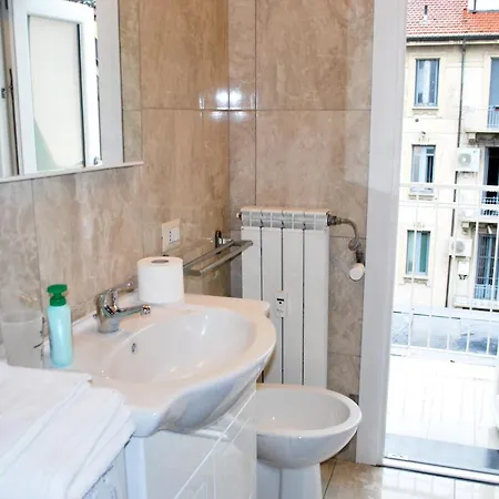 Shopping Street House 米兰