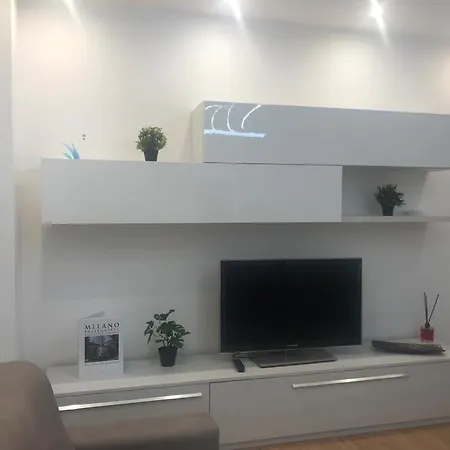 N&ghomesweethome Raffaelloelegante Ideale Affari דירה מילאנו