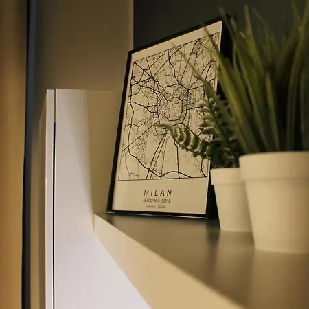 Yr Citta Studi - Modern Loft, 3 Min Walk To Duomo Bus Apartment Milan