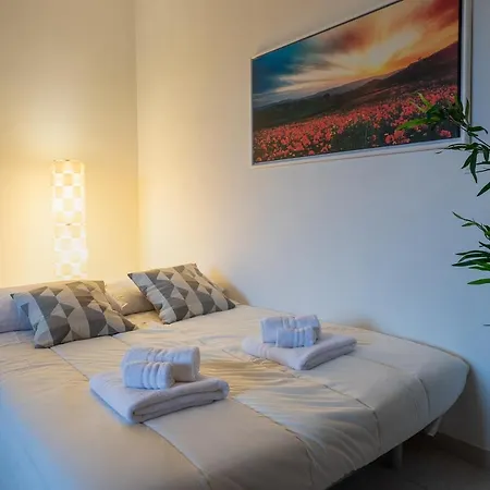 Apartment Free Parkinga Due Passi Da Navigli Con Balcone Milan