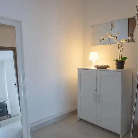 Free Parkinga Due Passi Da Navigli Con Balcone Apartment