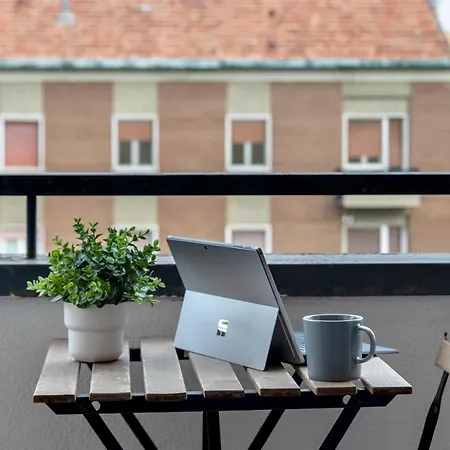 Apartment Free Parkinga Due Passi Da Navigli Con Balcone *