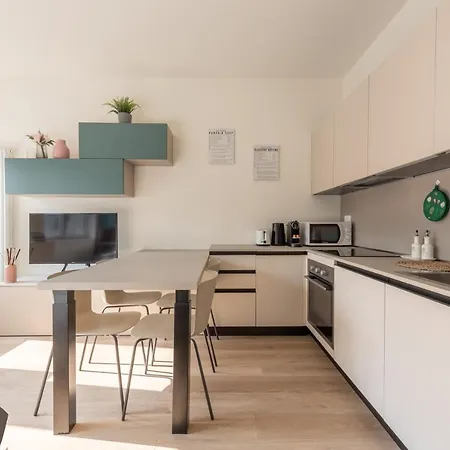 Santa Sofia House - Duomo Apartman Milánó