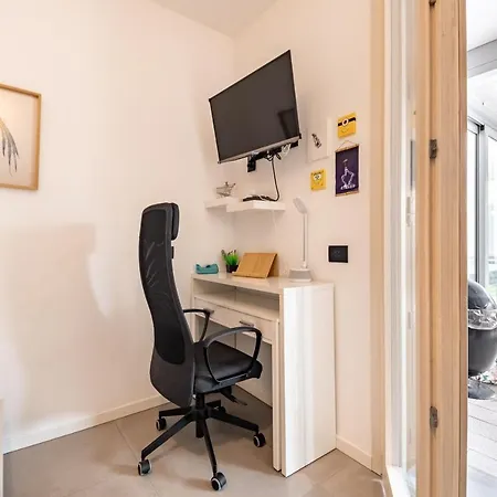 Renovated With Garden & Veranda! Appartement *