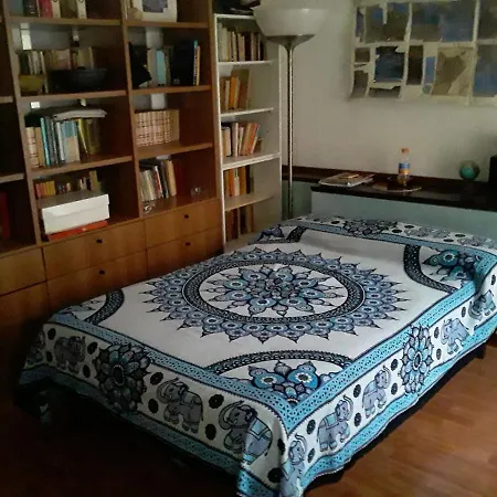 Camera A Zona Nolo Cimiano Homestay *