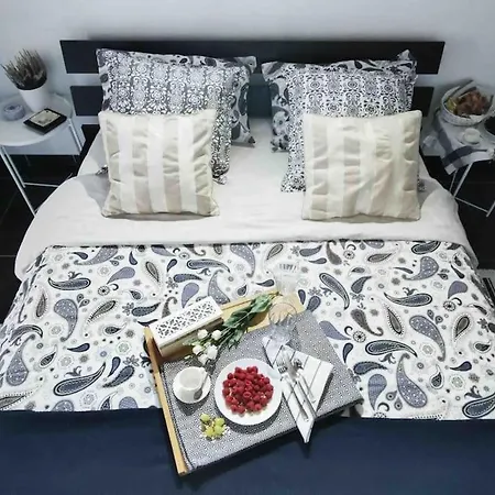 Apartment Intero Su Via Tortona-darsena-navigli *