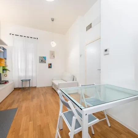 Casa Da Luna Милан