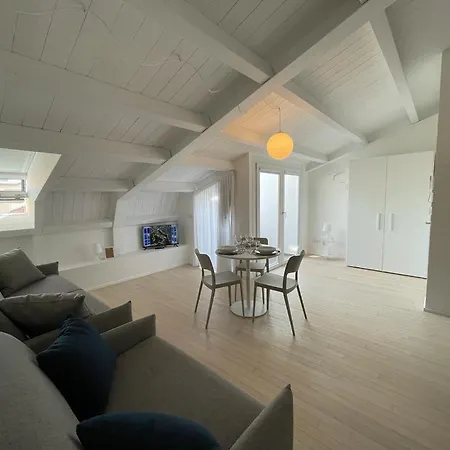 Imhome - Abruzzi Apartmán Milán