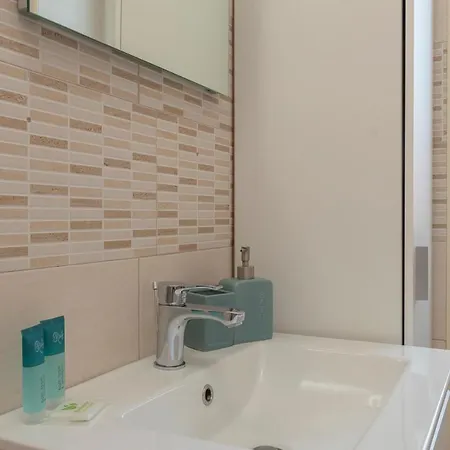 Apartament Luxury Near Navigli Carlo D'adda 29 *