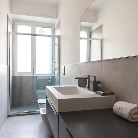 Youhosty - Del Castagno 2 *