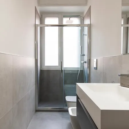 Youhosty - Del Castagno 2 Milano