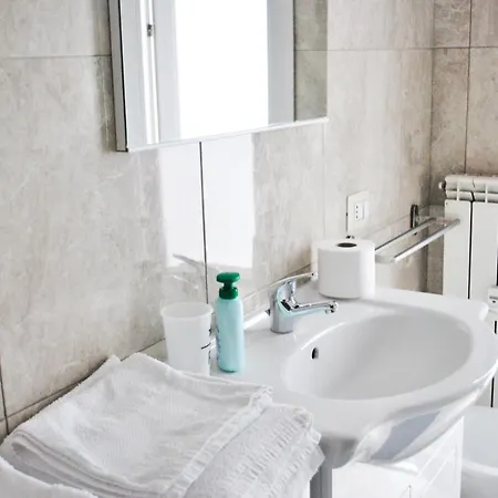 Shopping Street House *