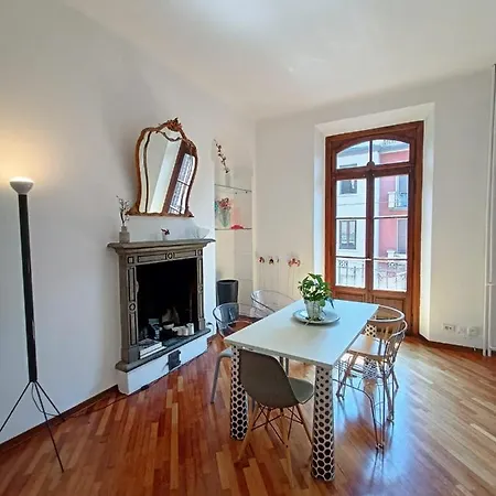 Charming Design Into Navigli District Appartamento Milano