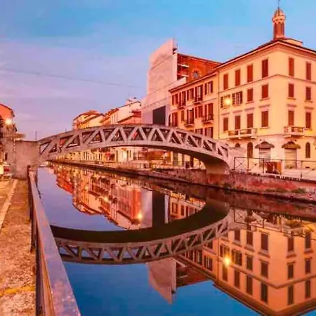 Casa Navi - Typical House By Navigli *