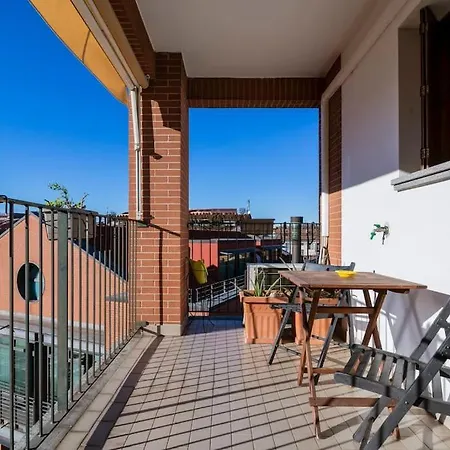 Apartment Black & White Flat In Naviglio/ Porta Genova *