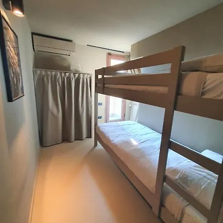 12 Apartment