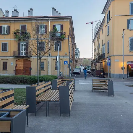 Flat In Isola De Castillia 22 דירה *