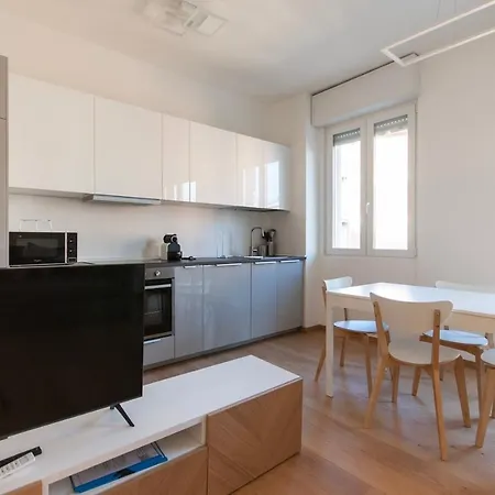 Youhosty - Del Castagno 2