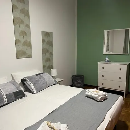 Ampio Bilocale A Apartman *