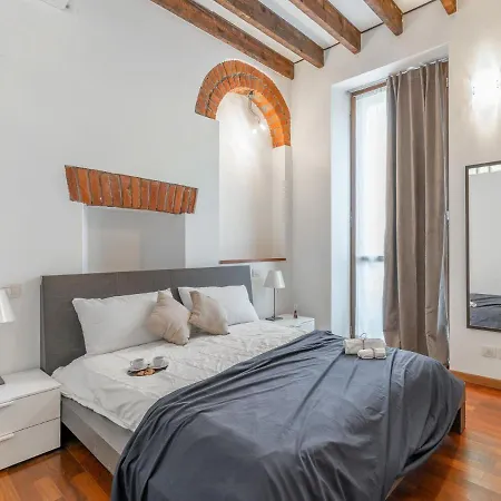 The Best Rent - Bright One Bedroom In Corso Lodi Area Apartment