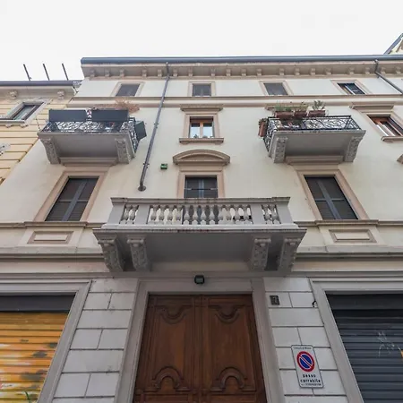 Daire Heart Centre Navigli 3 Levels Milano