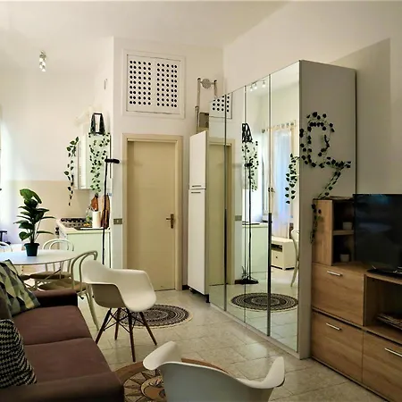 - La Casa Delle Meraviglie -navigli Edition- *