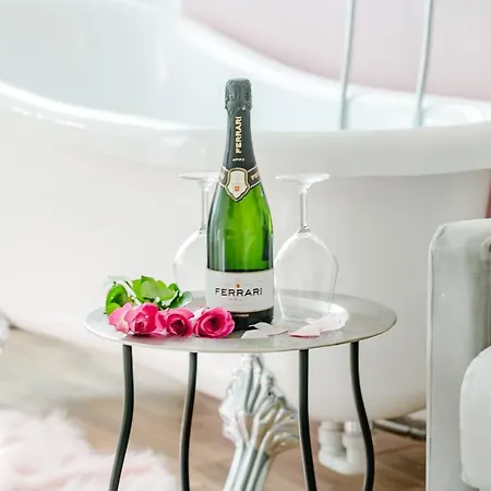 ⁂ Barocco ⁂ Biliardo - Ping Pong - Vasca - Wifi ミラノ