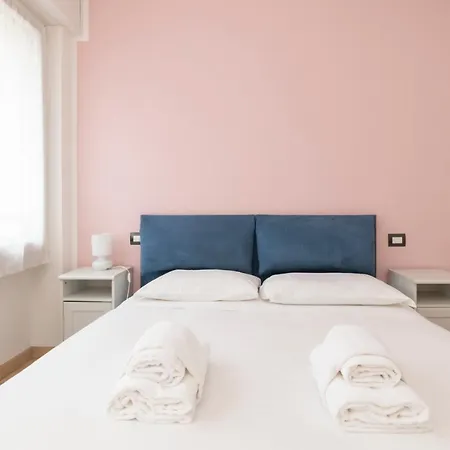 Apartment Luxury Near Bocconi Zamenhof 7 Mailand