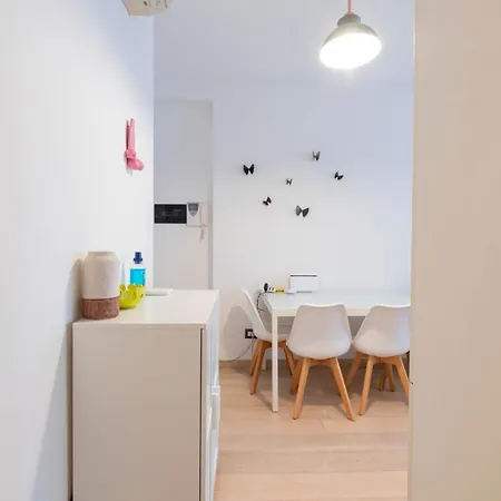 Luxury Near Bocconi Zamenhof 7 *