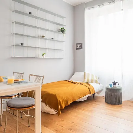 The Rent - Lovely Two-bedroom Near Bocconi Apartamento