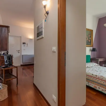 New Flat In Downtown Orti 16 アパート *