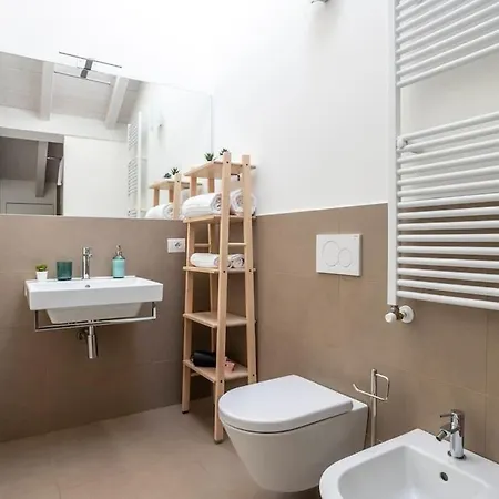 Apartman Duomo-central Station Self Check-in In The Milánó