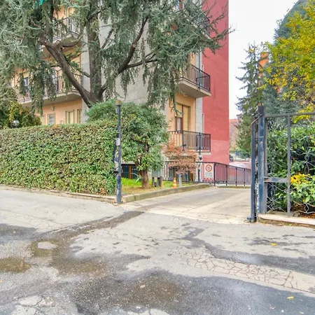 Caseospitali - Serendipity, Moderno Bilocale Con Balcone In Complesso Residenziale Mailand