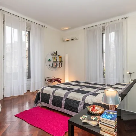 Very In Cadorna Station Area! Excellent If Arrive From Malpensa Airport Milan