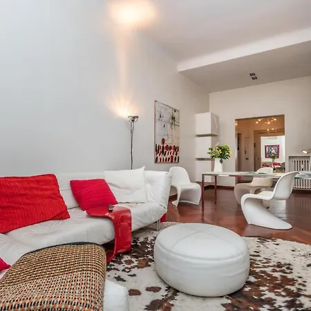 Very In Cadorna Station Area! Excellent If Arrive From Malpensa Airport