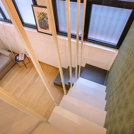 Modern Loft In Porta Venezia Lejlighed