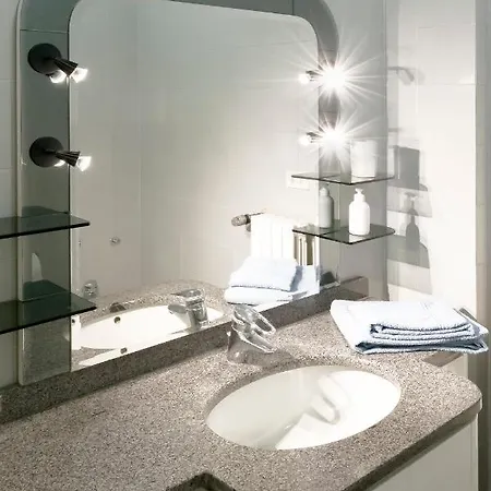 Splendido 140 Mq Zona Tortona شقة *