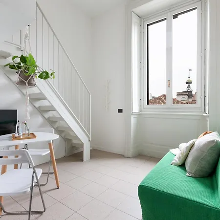 Guesthost - Apts Milano-corso Magenta Daire Milano