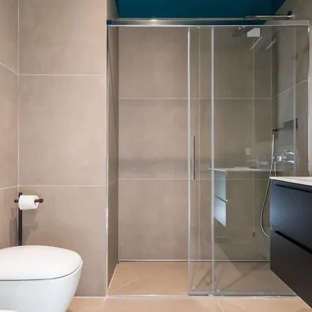 Easyhomes-central Tower Apartment Milan