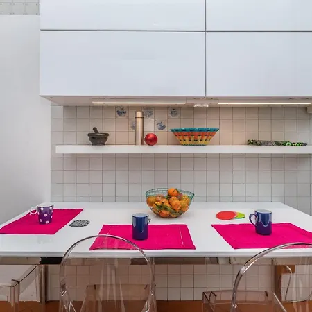 Very In Cadorna Station Area! Excellent If Arrive From Malpensa Airport *