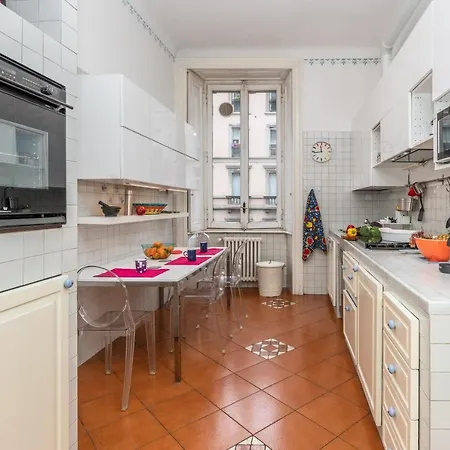Very In Cadorna Station Area! Excellent If Arrive From Malpensa Airport