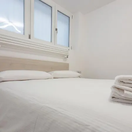 I Host - Val Strona 6 Milão