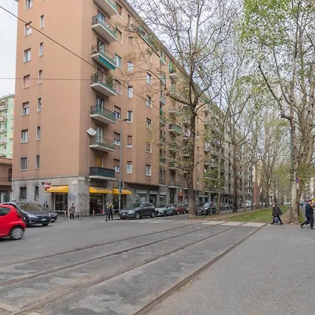 I Host - Giambellino 40 Daire